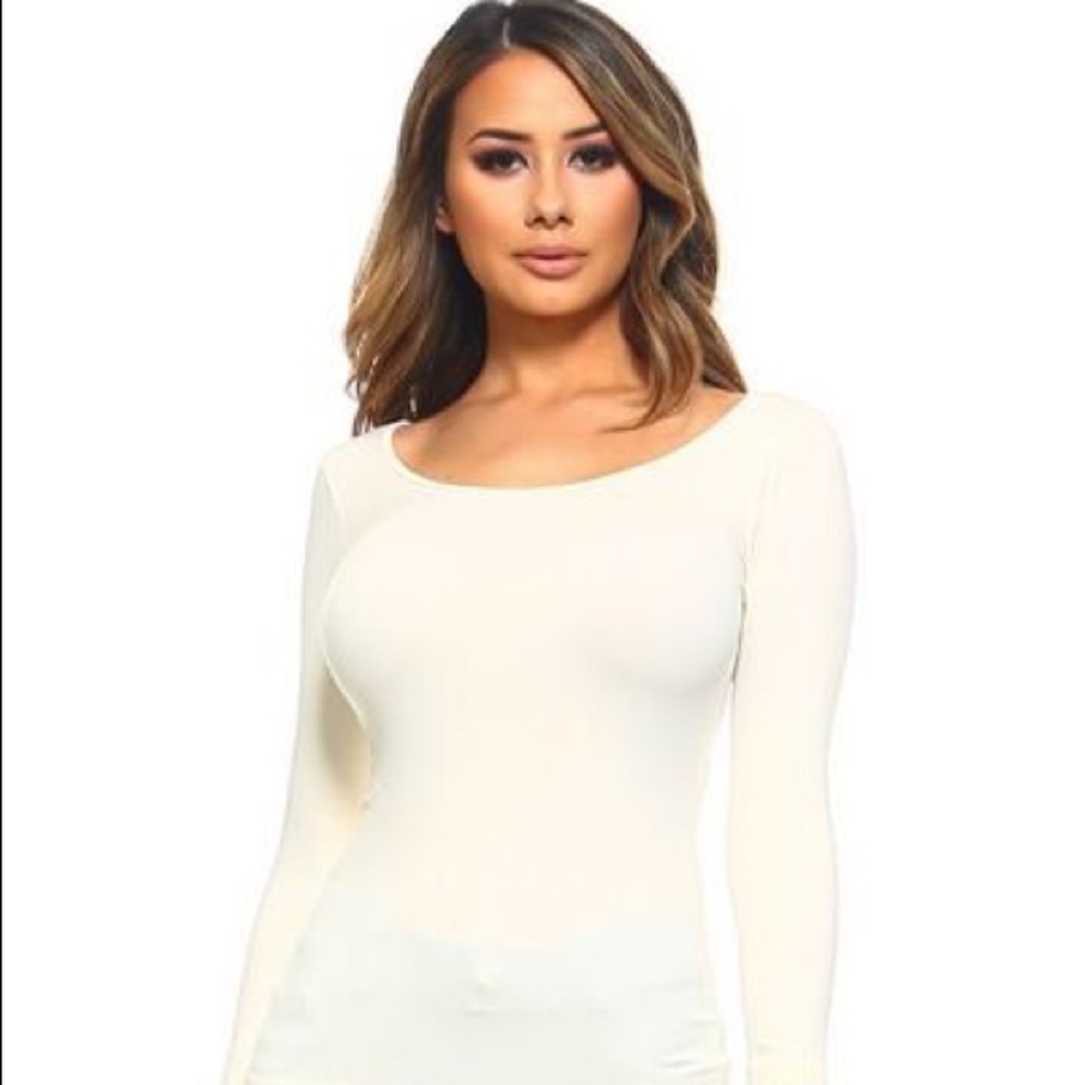 💕BRAND NEW💕 Scoop Neck Top